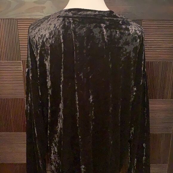 Wishlist crushed velvet over sized long sleeve top - Picture 2 of 5